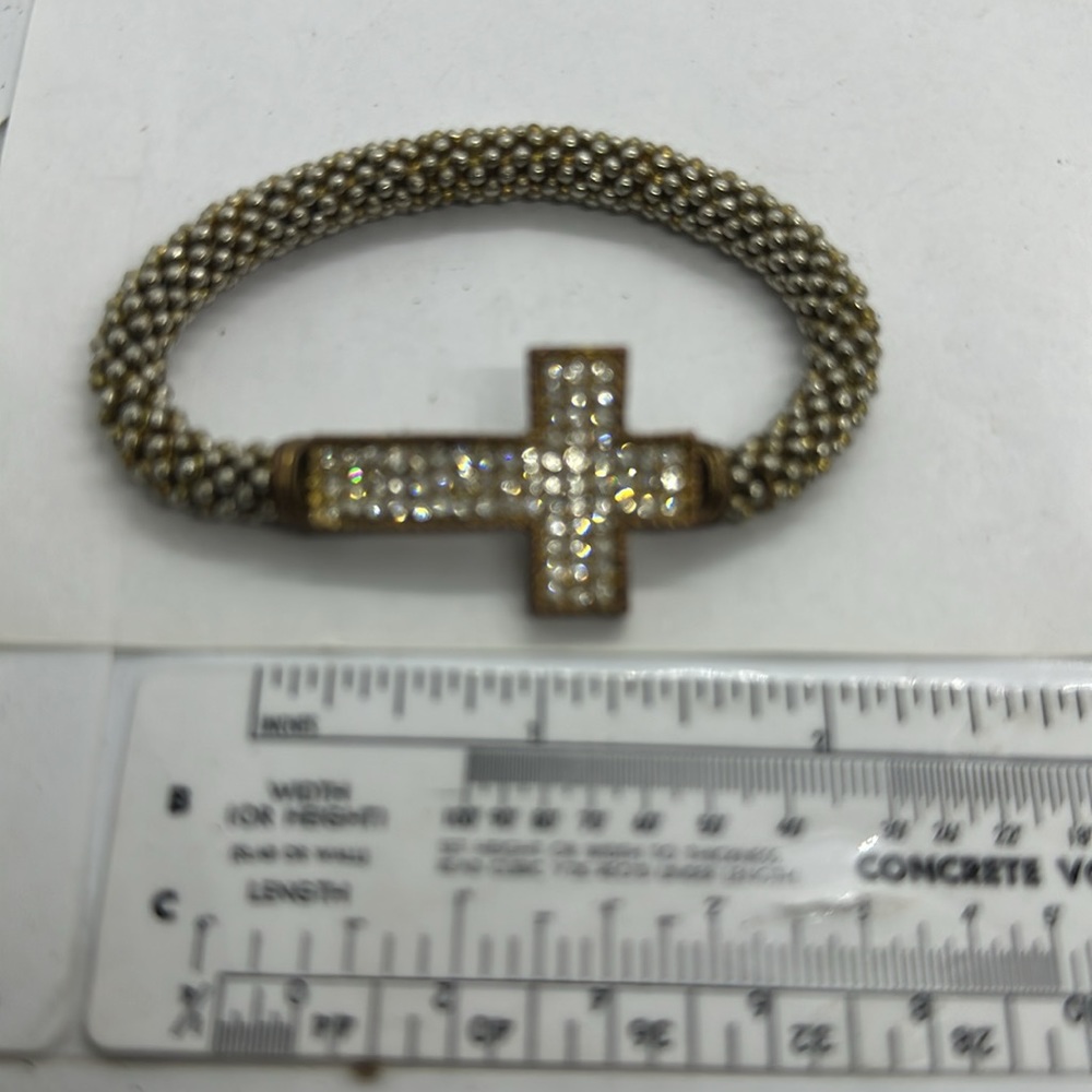 Golden Cross Bracelet - Picture 2 of 3